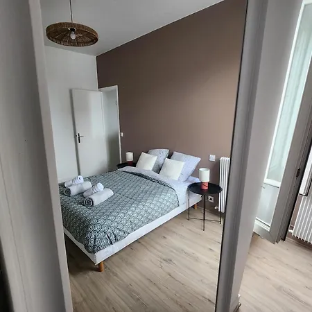 Le Nid Ensoleille アパート Jurançon